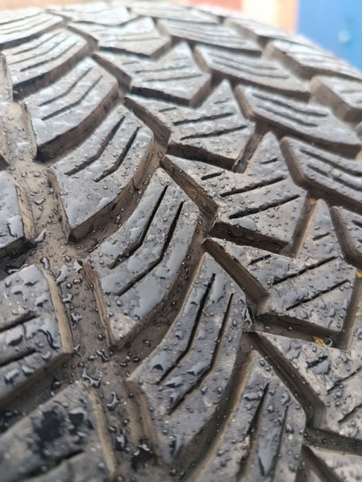 Резина Debica 225/45 r17 зима