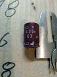 Kondensator elektrolityczny 63uF 420V 30szt.