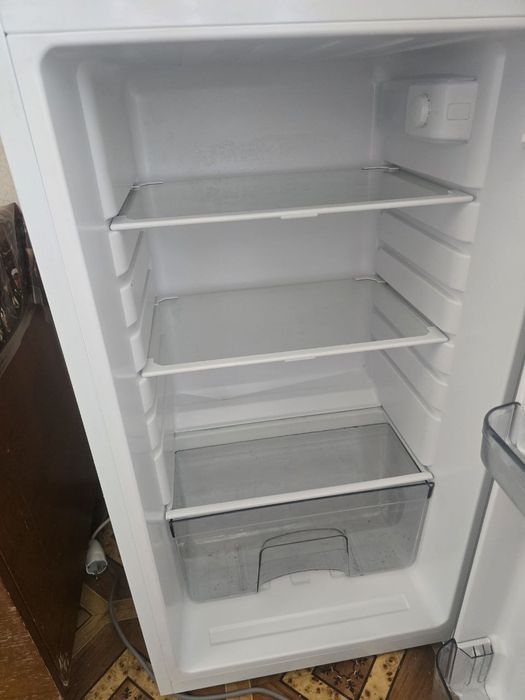 Холодильник новий