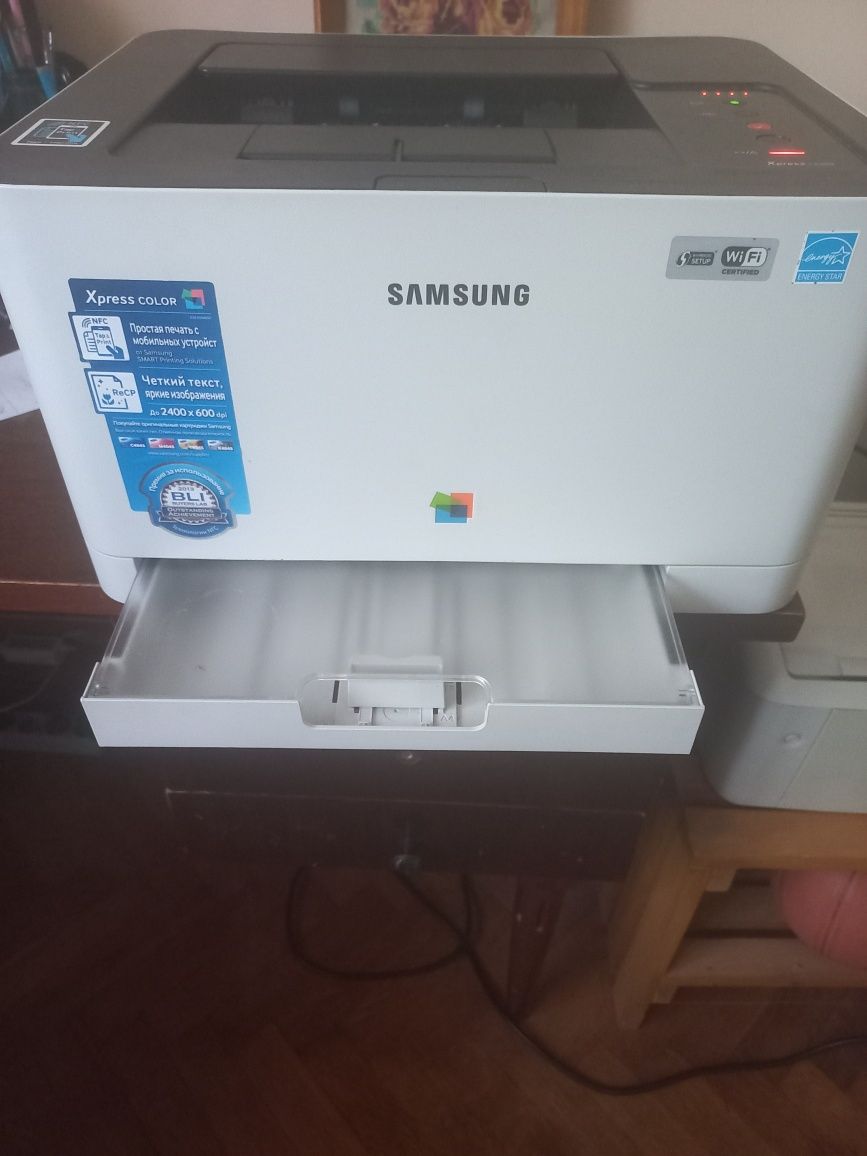 Принтер Samsung цветной WIFI