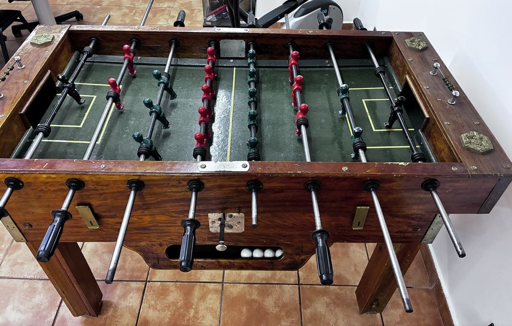 ALUGUER mesa de Matraquilhos