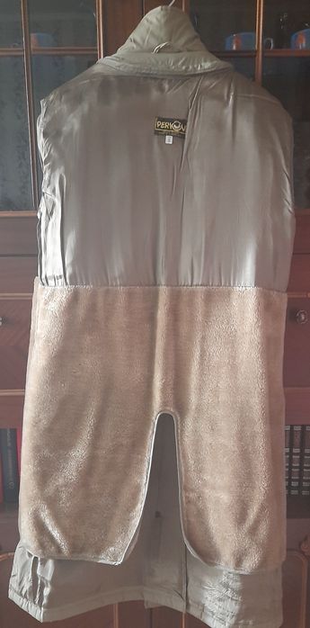 Продам чоловіче пальто з підстібкою.