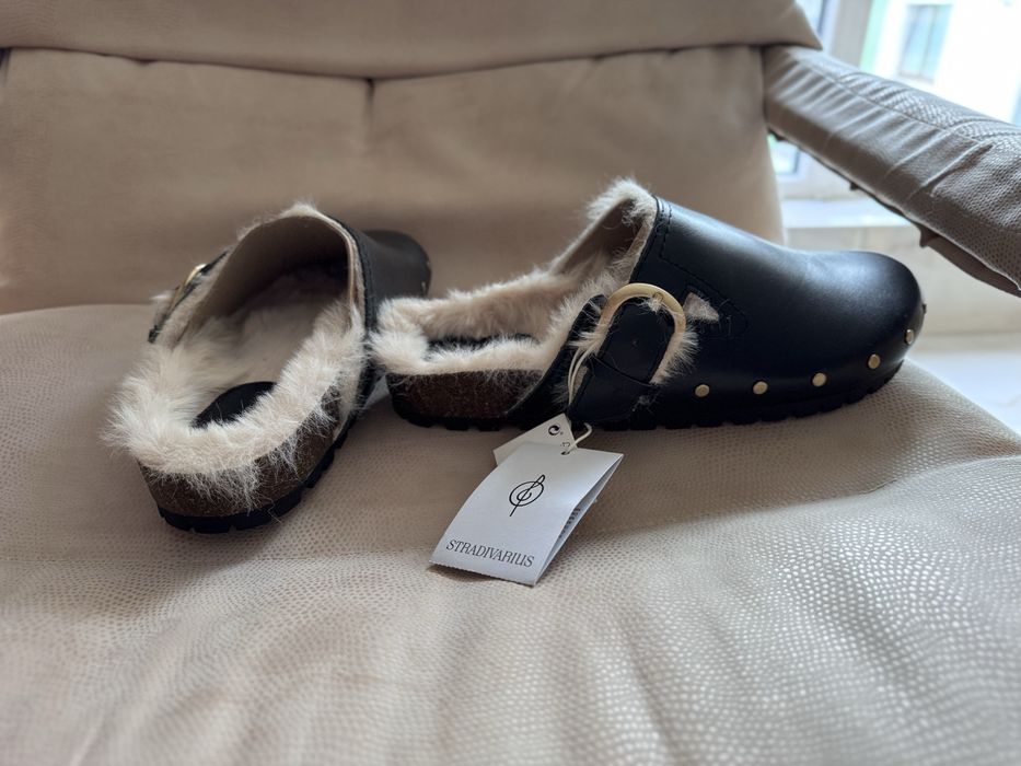 Продам нові шкіряні клоги