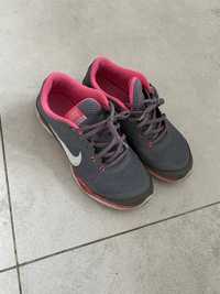 Buty sportowe Nike 36