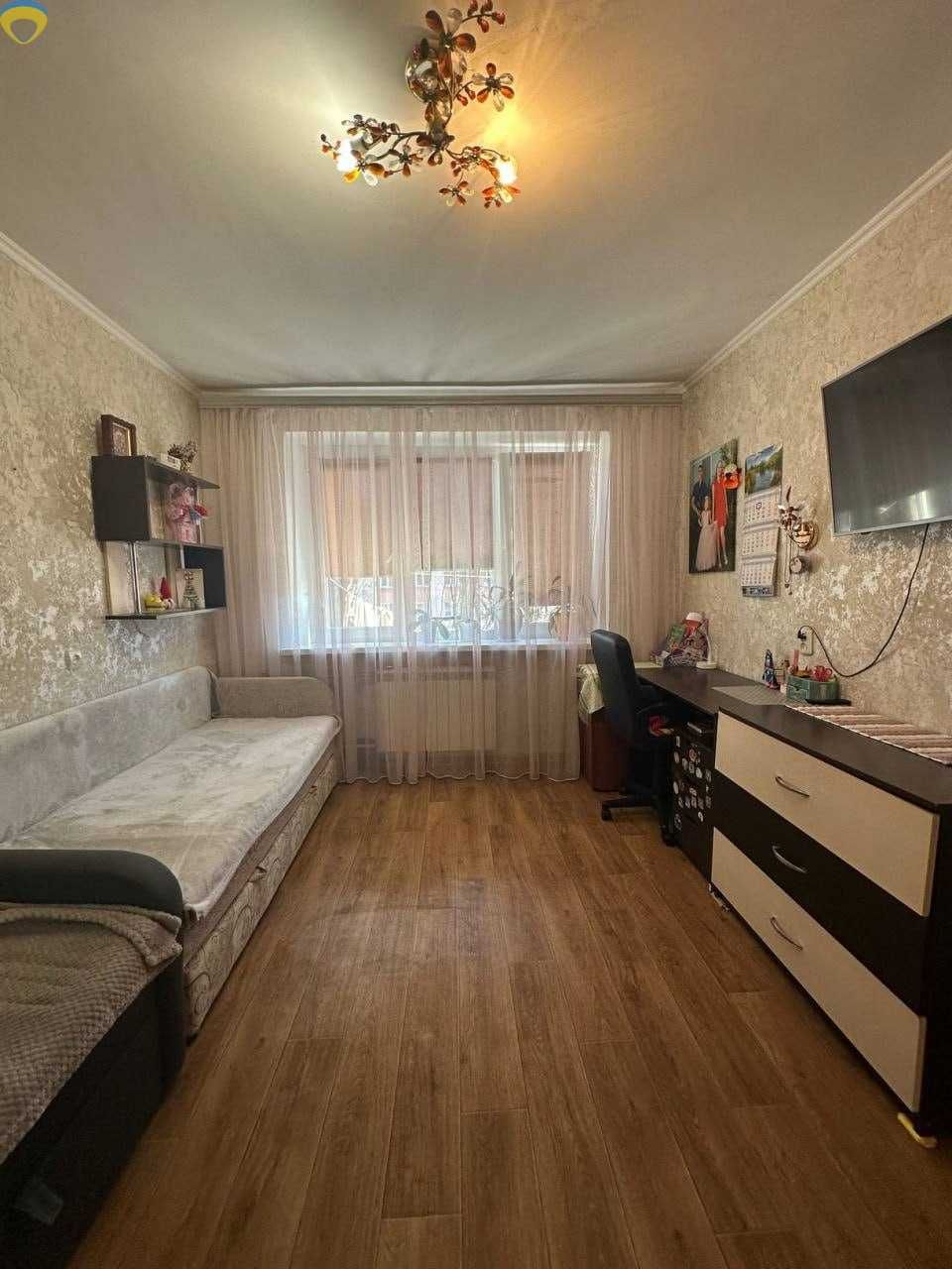 Продам самостоятельную квартиру на Котовского !