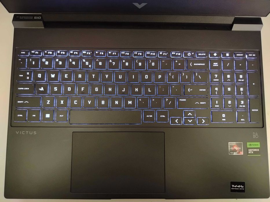 Laptop HP Victus 15/ Ryzen 5 5600H/ RTX 3050/WIN11