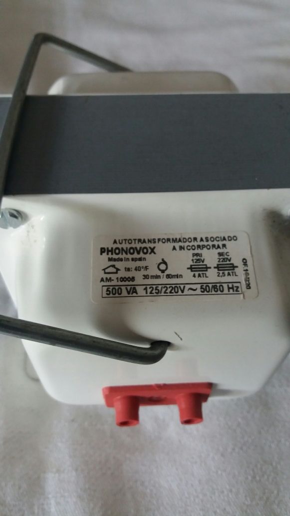 Transformador 220v / 125v - 500VA novo