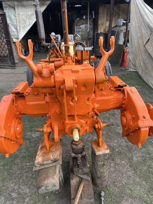 Продам трактор т 25 .