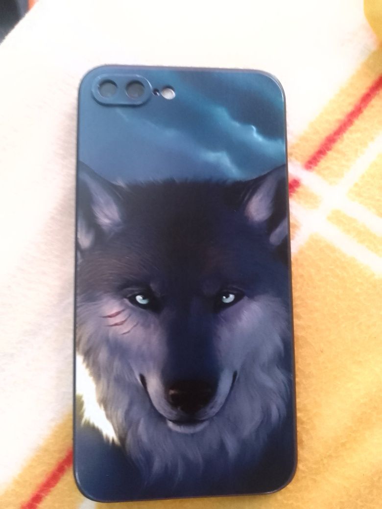 Vendo iPhone 7 plus cor de rosa com 2 capas