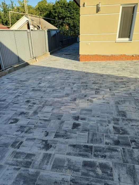 ПІД КЛЮЧ! Укладання тротуарної плитки