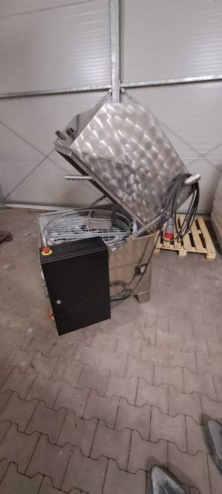 Myjka ciśnieniowa, automatyczna, kabinowa