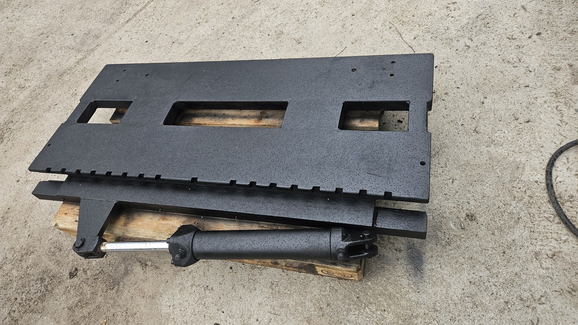 Przesuw boczny Fem4 8 ton karetka 63cm plyta czolowa