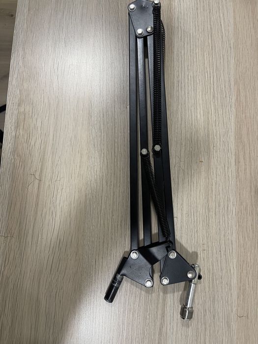 Microfone Neewer 100 e acessórios de microfone