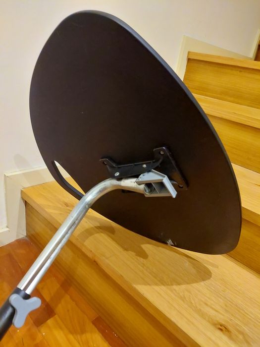 Mesa preta de computador ikea