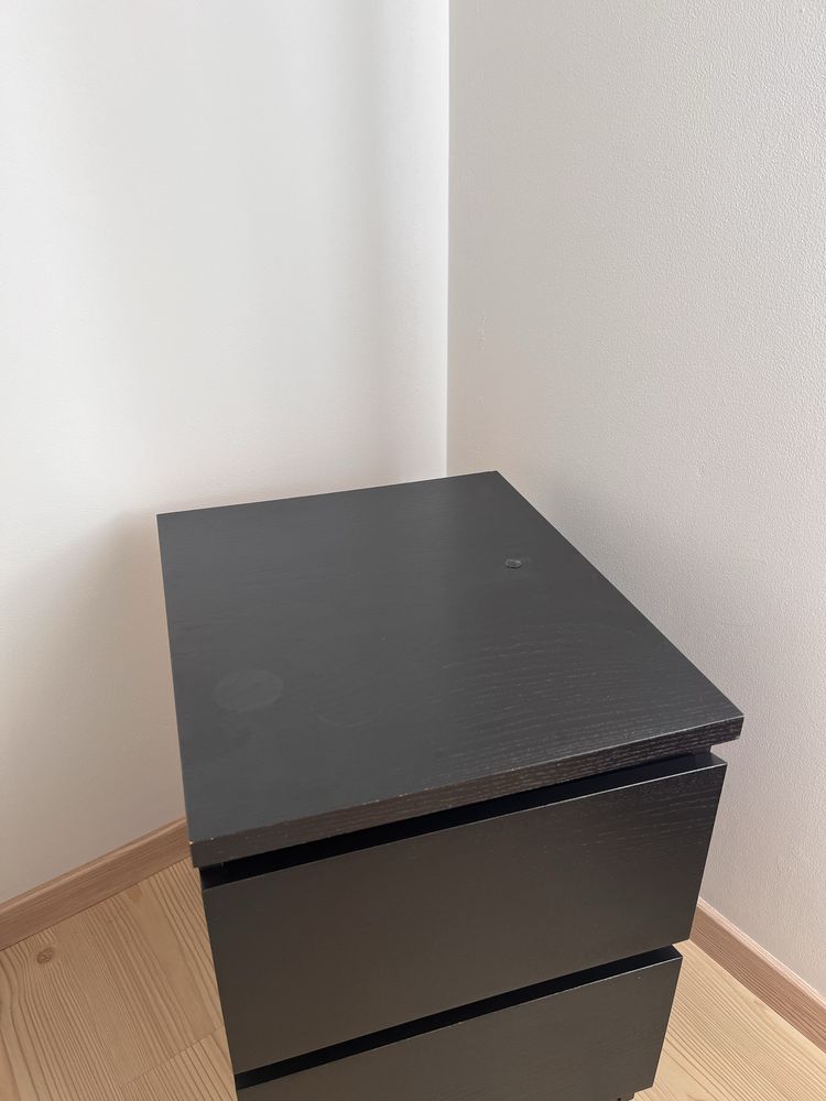 MALM Mesa de cabeceira IKEA preta