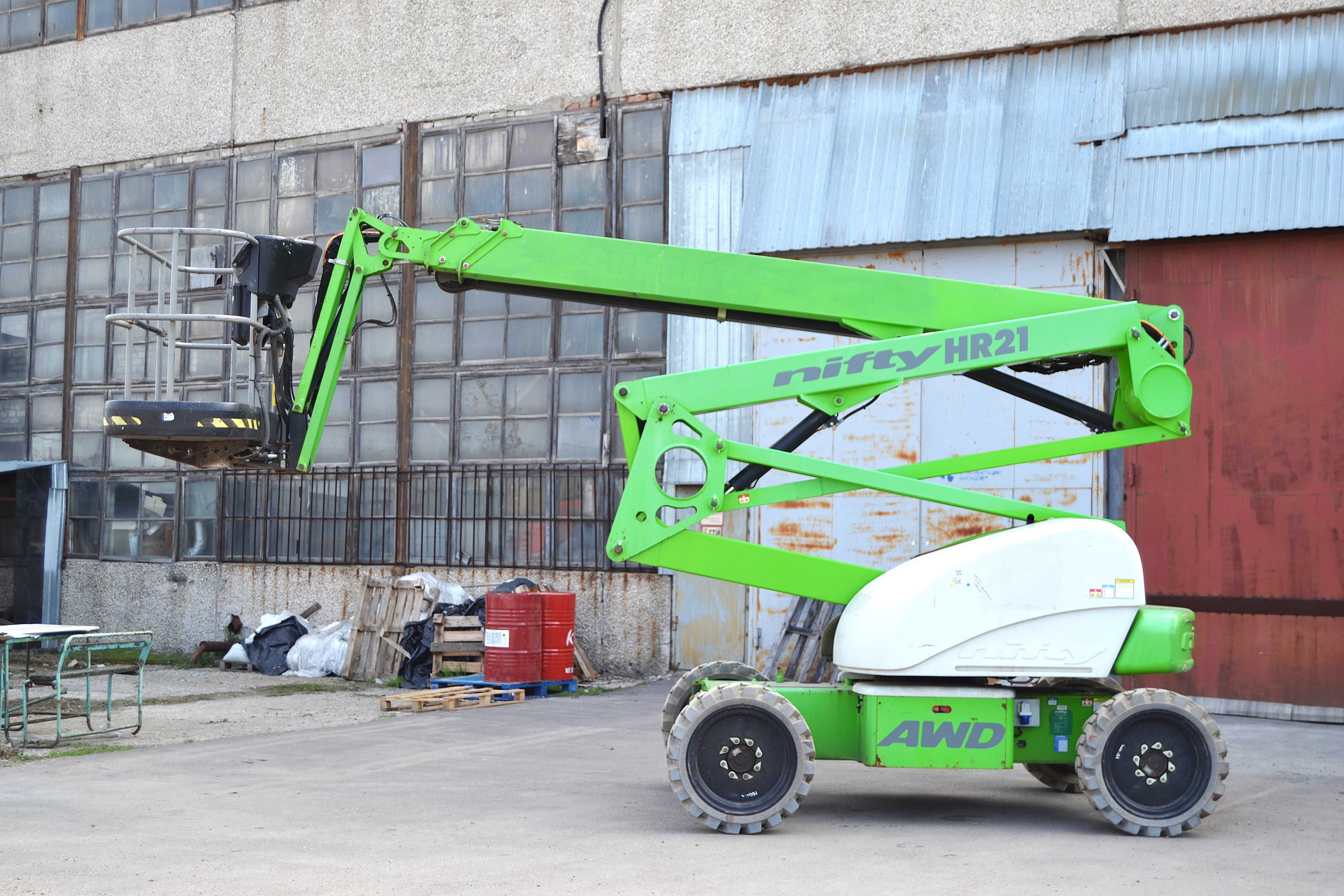 Колінчастий підйомник NIFTYLIFT HR21 HYBRID 21 м (Диз. + Ел.) 2014 р.