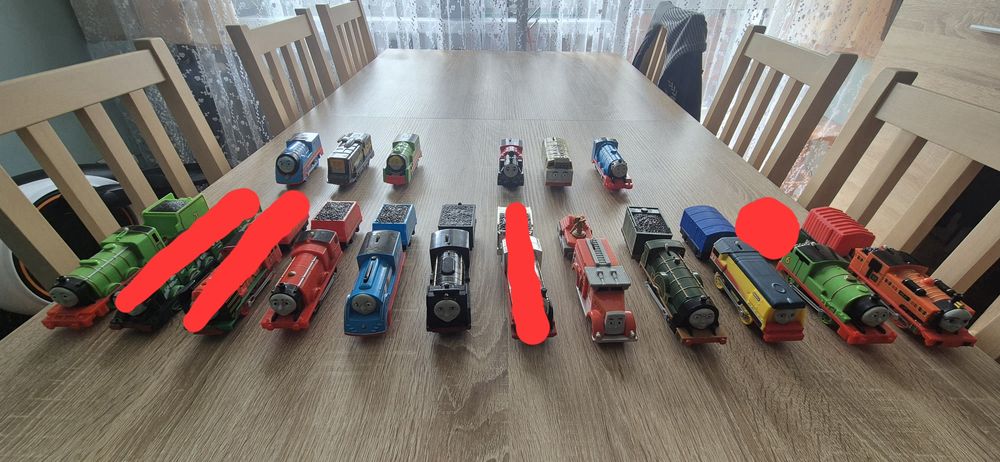 Lokomotywy na baterie Tomek I przyjaciele