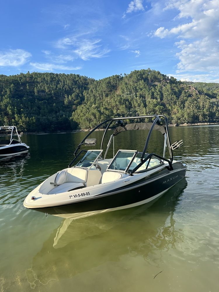 BARCO MAXUM - TORRE WAKEBOARD