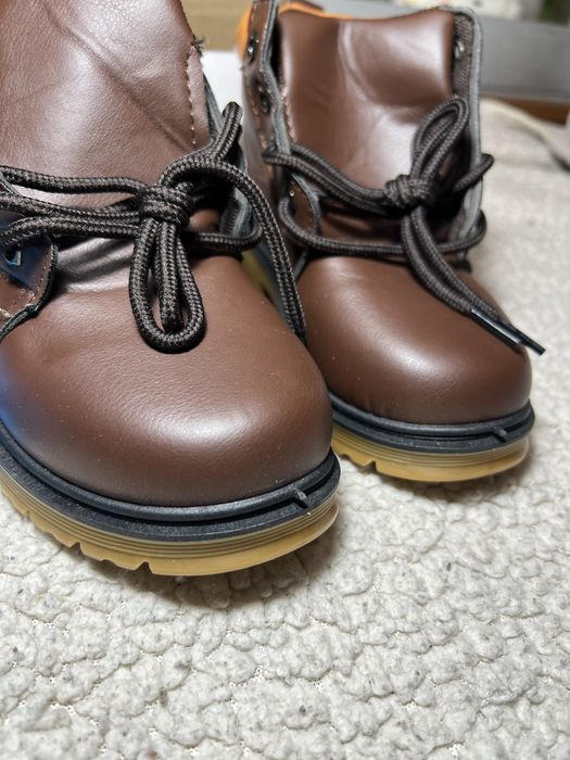 Нове взуття хлопчику ботінки