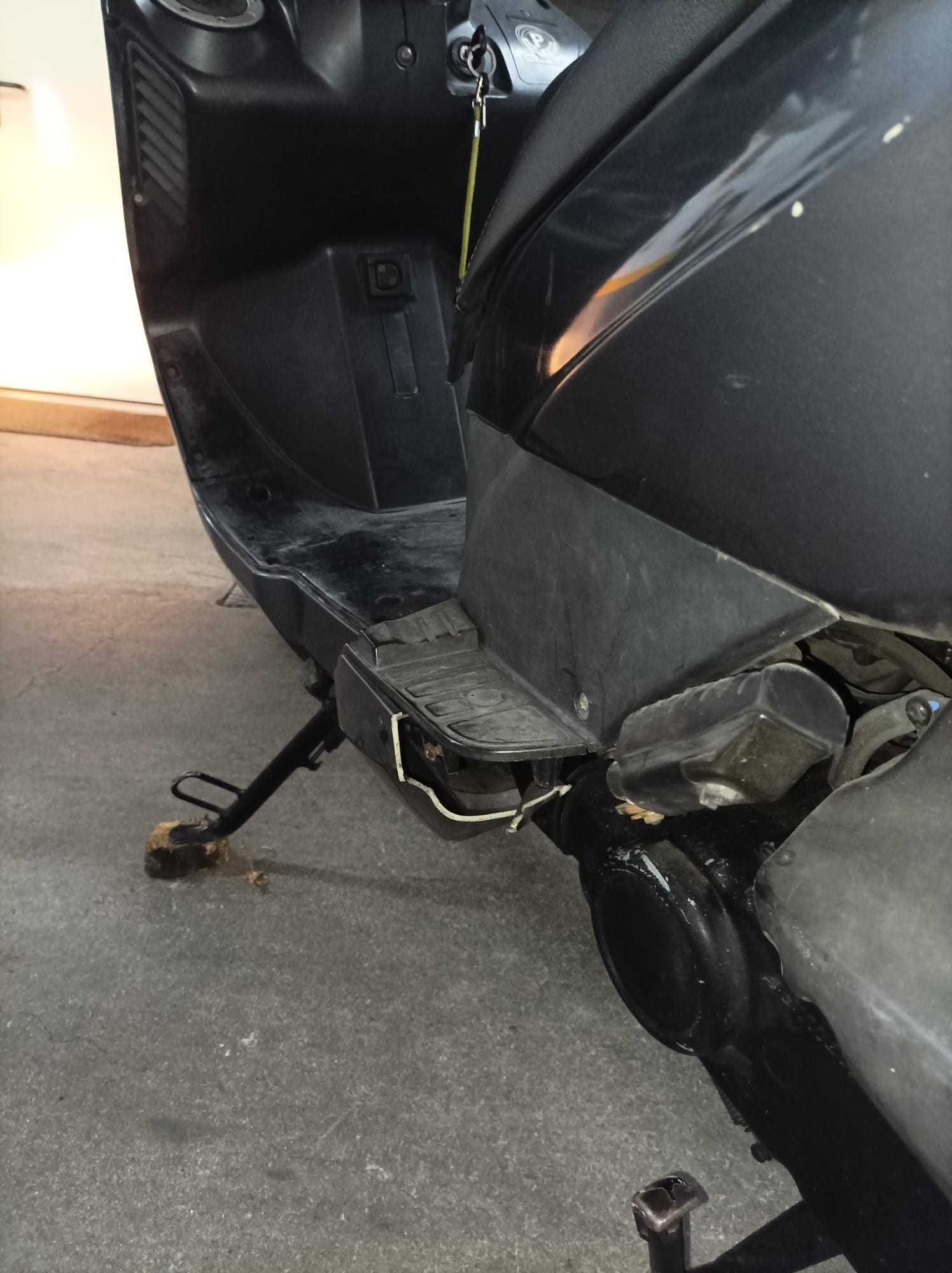 Vendo ou troco Scooter Darlim S2 125cc