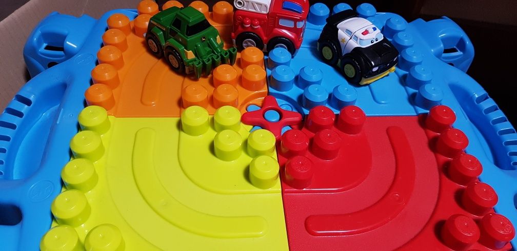 Nowy stolik big bloks fisher price