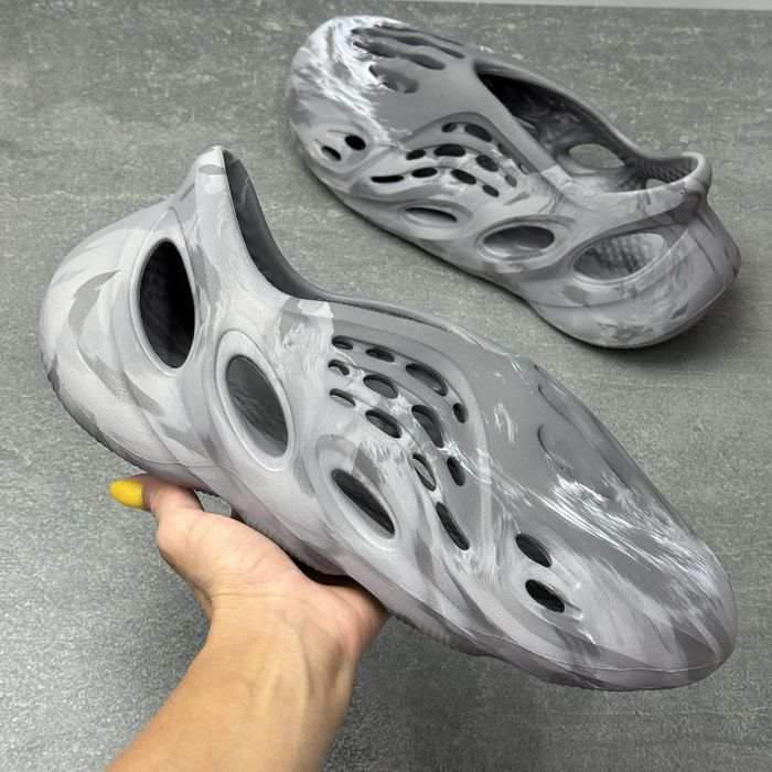 ОРИГІНАЛ 100% Слайди тапочки Adidas Yeezy Slide  IE4931 /44/47 р