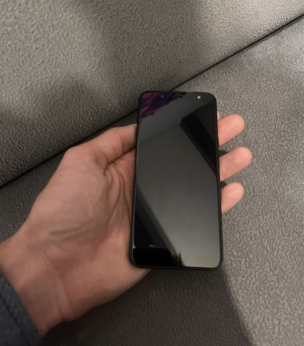 Telefon Samsung galaxy j6