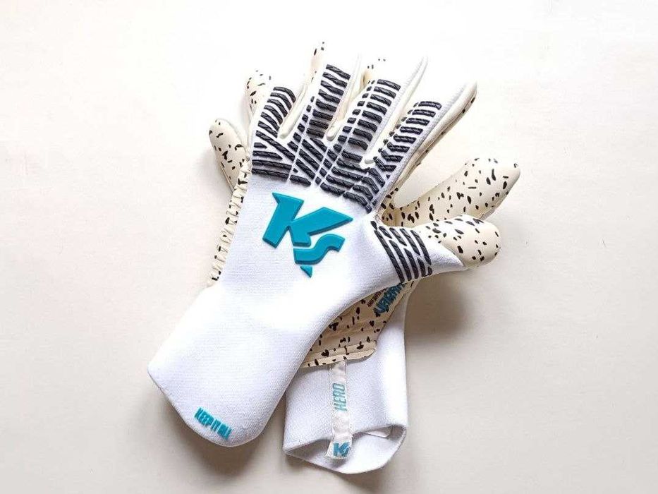 KeeperSport VARAN 8 Hero NC воротарські рукавиці (вратарские перчатки)