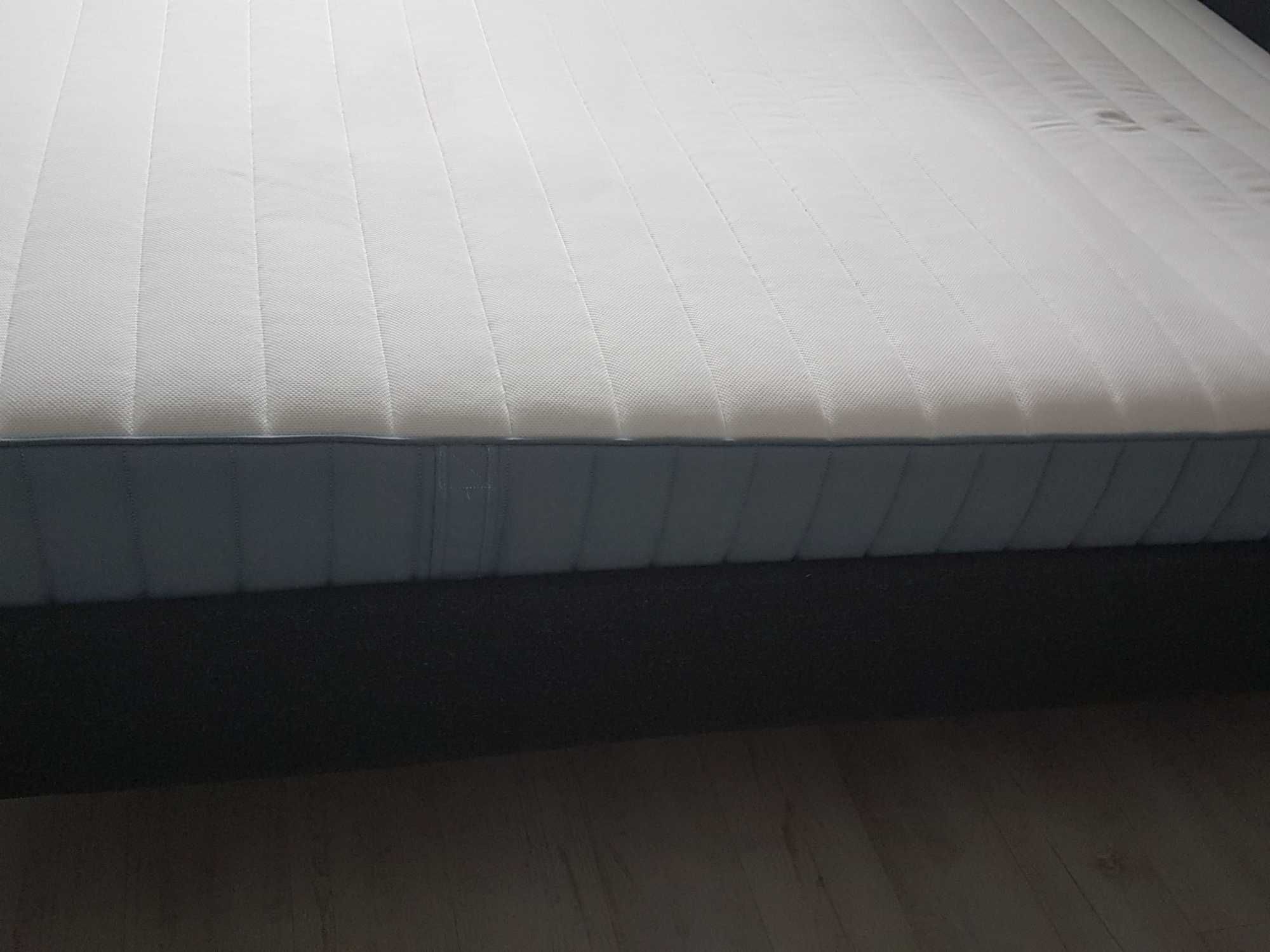 Łóżko rama tapicerowana IDANAS + stelaż + materac VALEVAG 160×200 Ikea