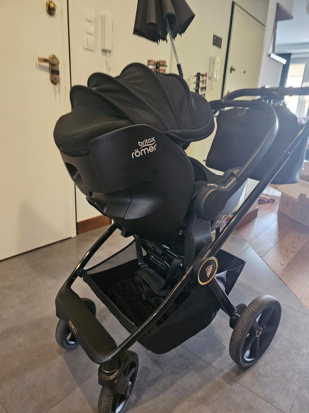 Wózek venicci tinum  black