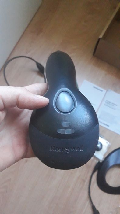 zestaw skaner HONEYWELL VOYAGER 9520 używany,stan idealny