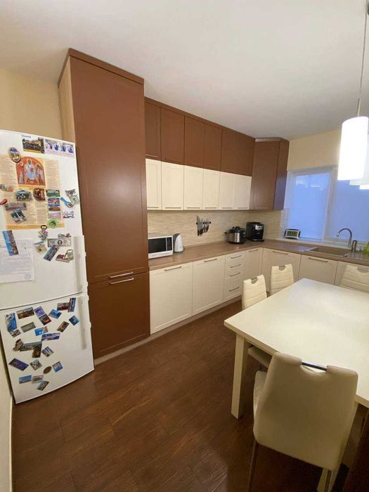 Оренда окремого, 6 кімнатного будинку, Скнилів