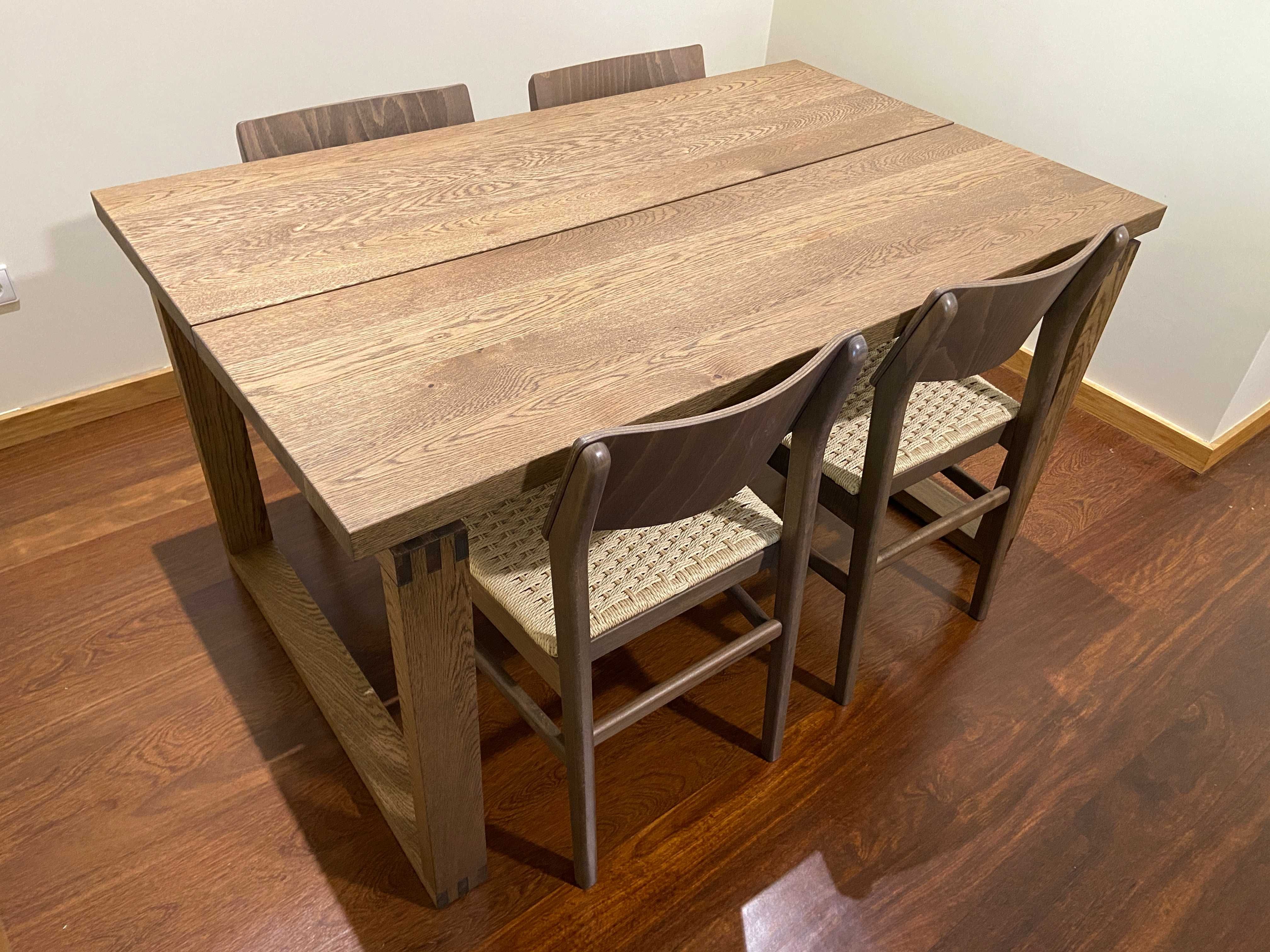 Mesa IKEA MÖRBYLÅNGA 4 lugares