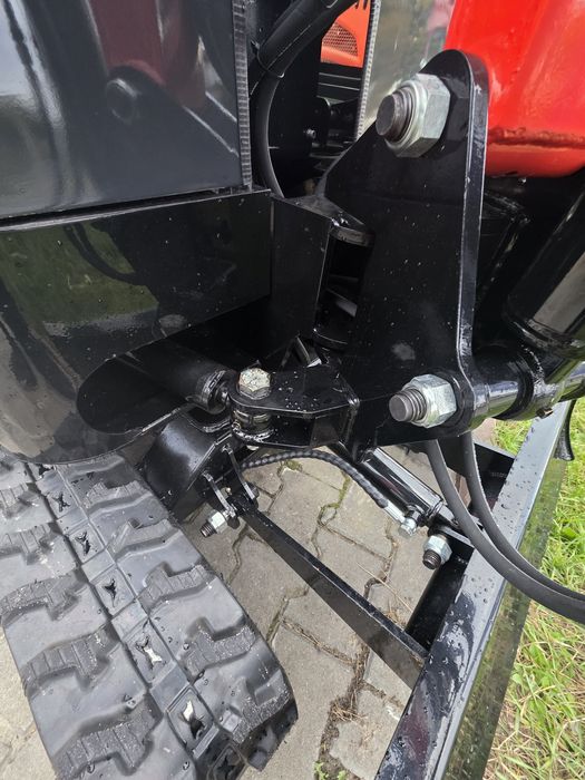 Koparka 1t z osprzętem z kabiną dizel nowa