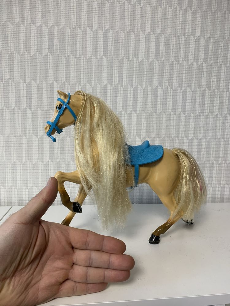 Кінь лошадь лошадка іграшка