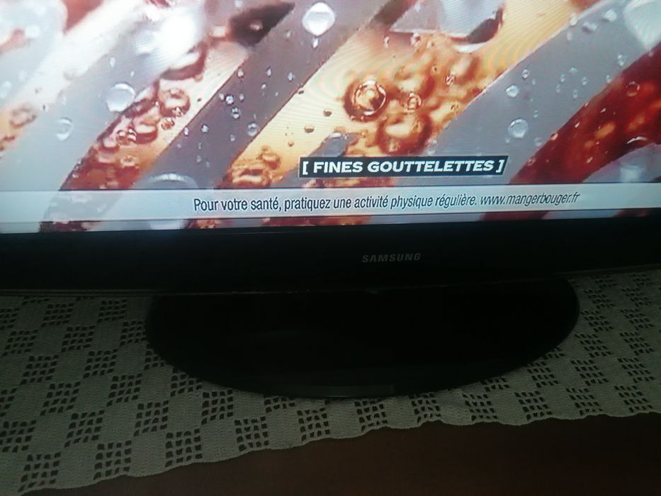 Vendo 32 polegadas TV lcd como nova