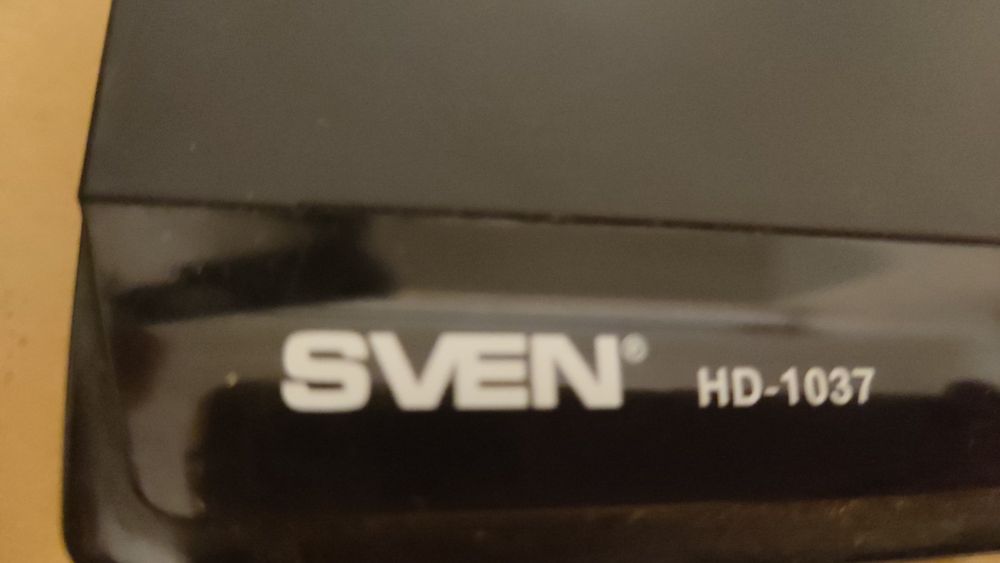 Видеоплеер SVEN HD-1037