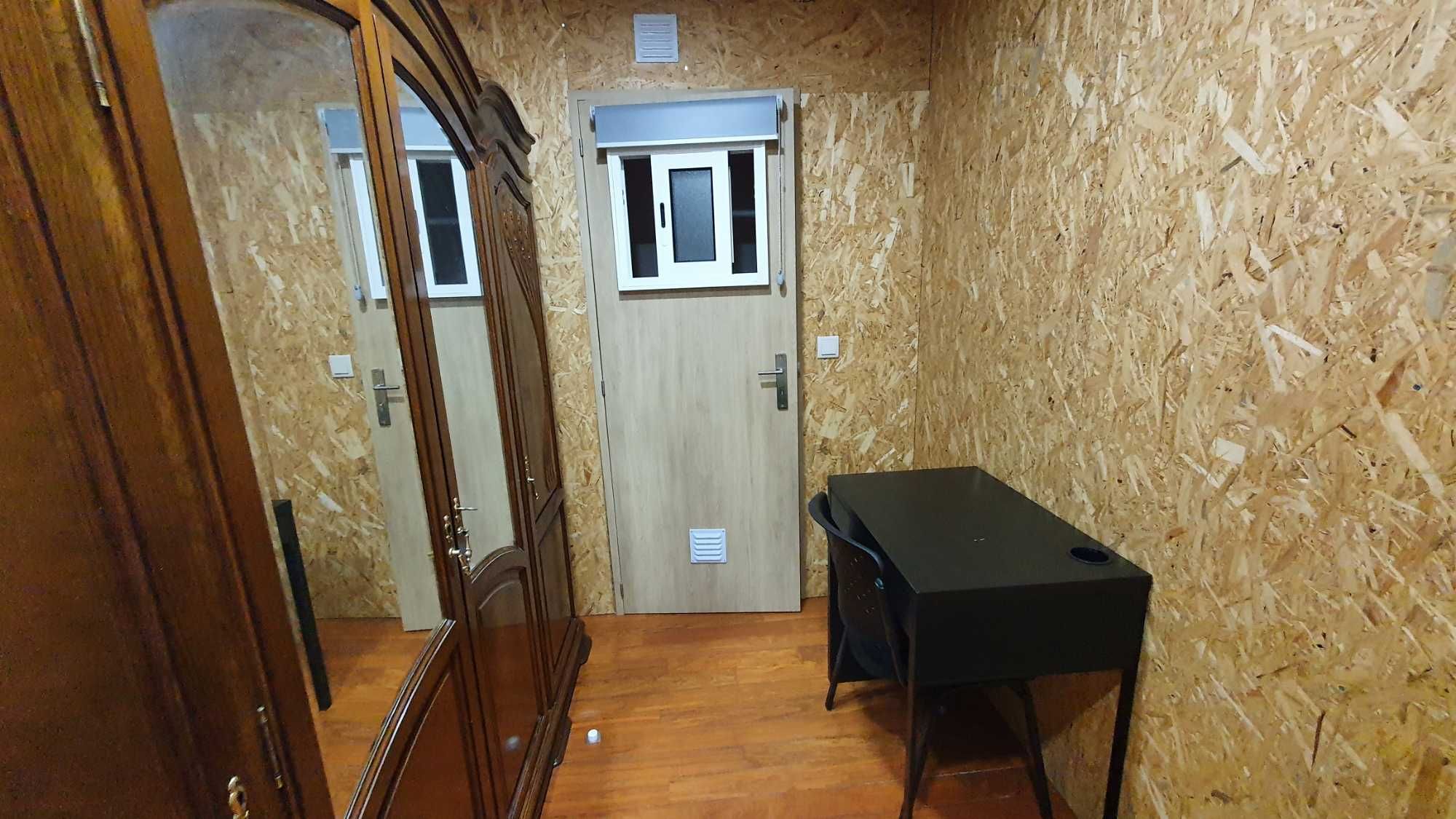Quarto só homens não fumadores tudo incluído 10mnt de Lisboa