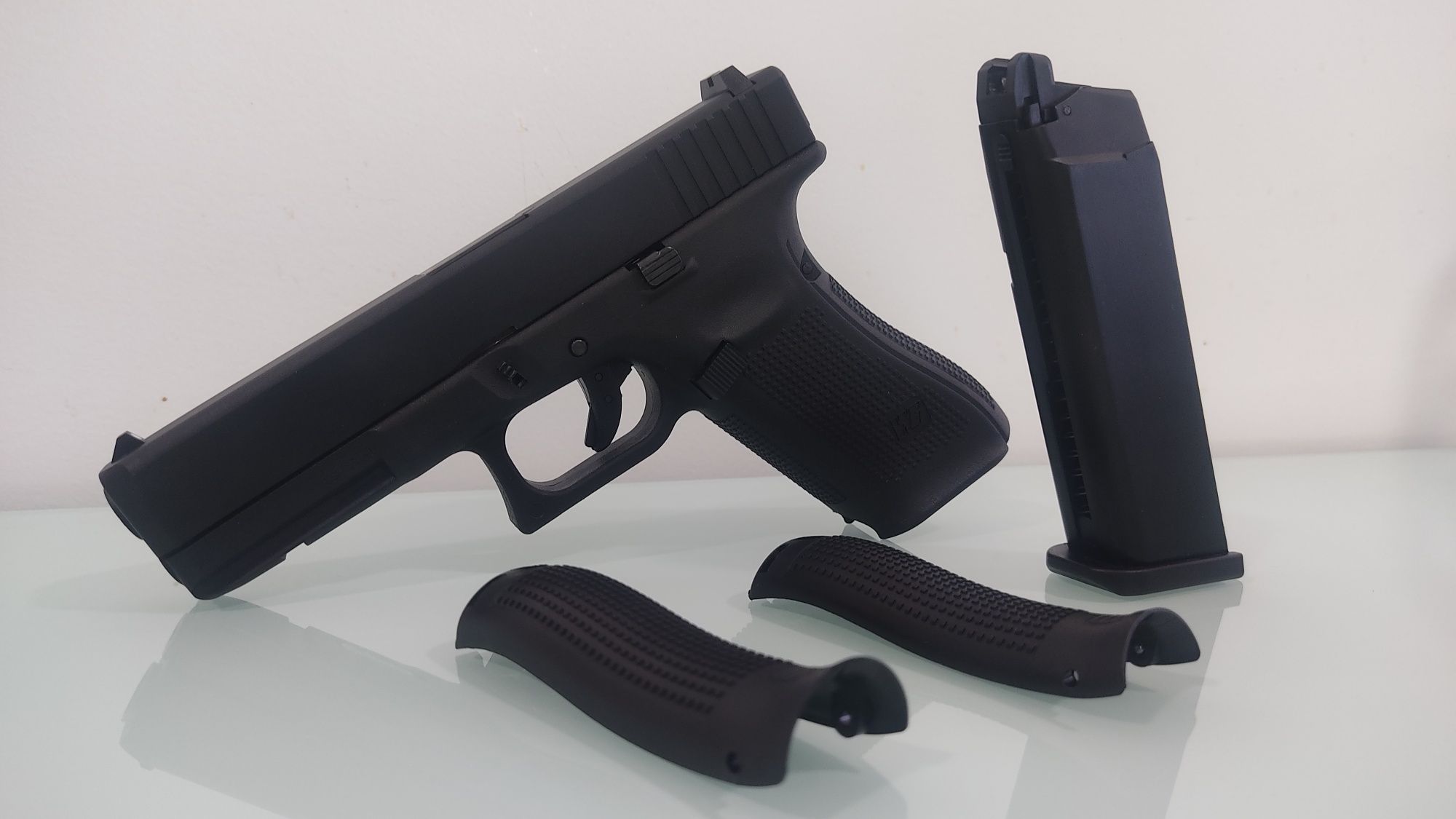 Airsoft Glock 17 Full Metal Green Gas (NOVA)