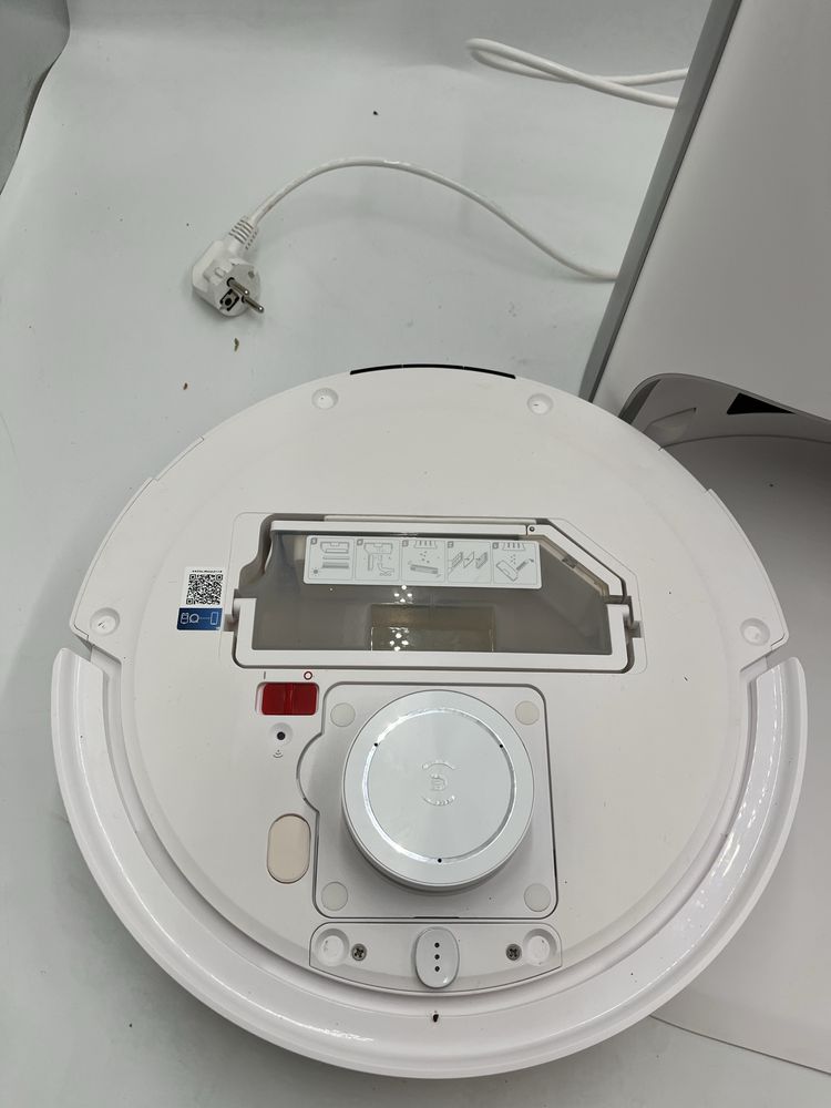 Robot sprzatajacy Ecovacs Deebot T10+