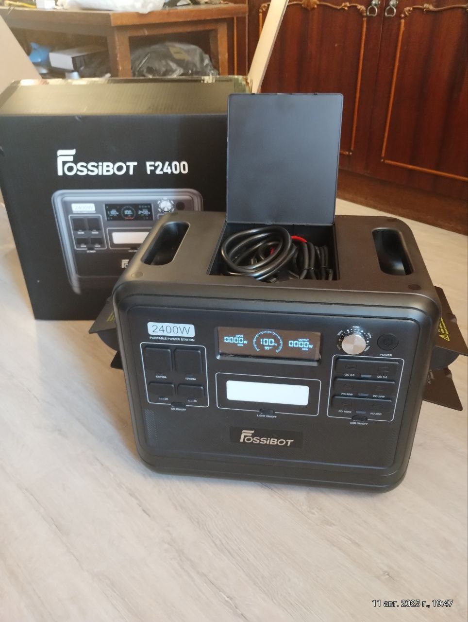 Зарядна станція Fossibot F2400 black