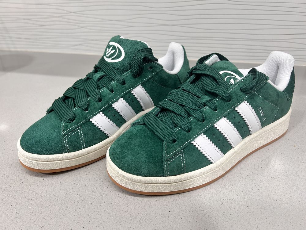 Sapatilhas Adidas Campus 00s nunca usadas
