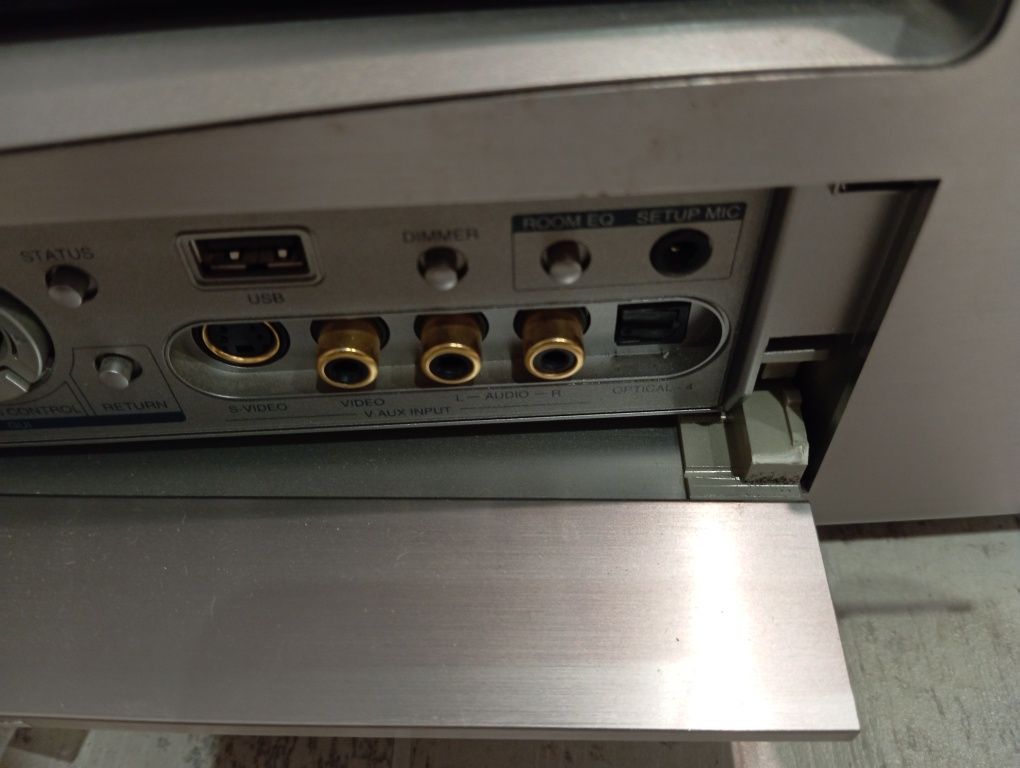Amplituner Denon AVR-4308 + pilot