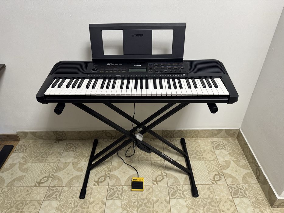 Синтезатор Yamaha PSR-E273