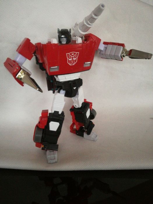 Vendo acessório para o autobot sideswipe