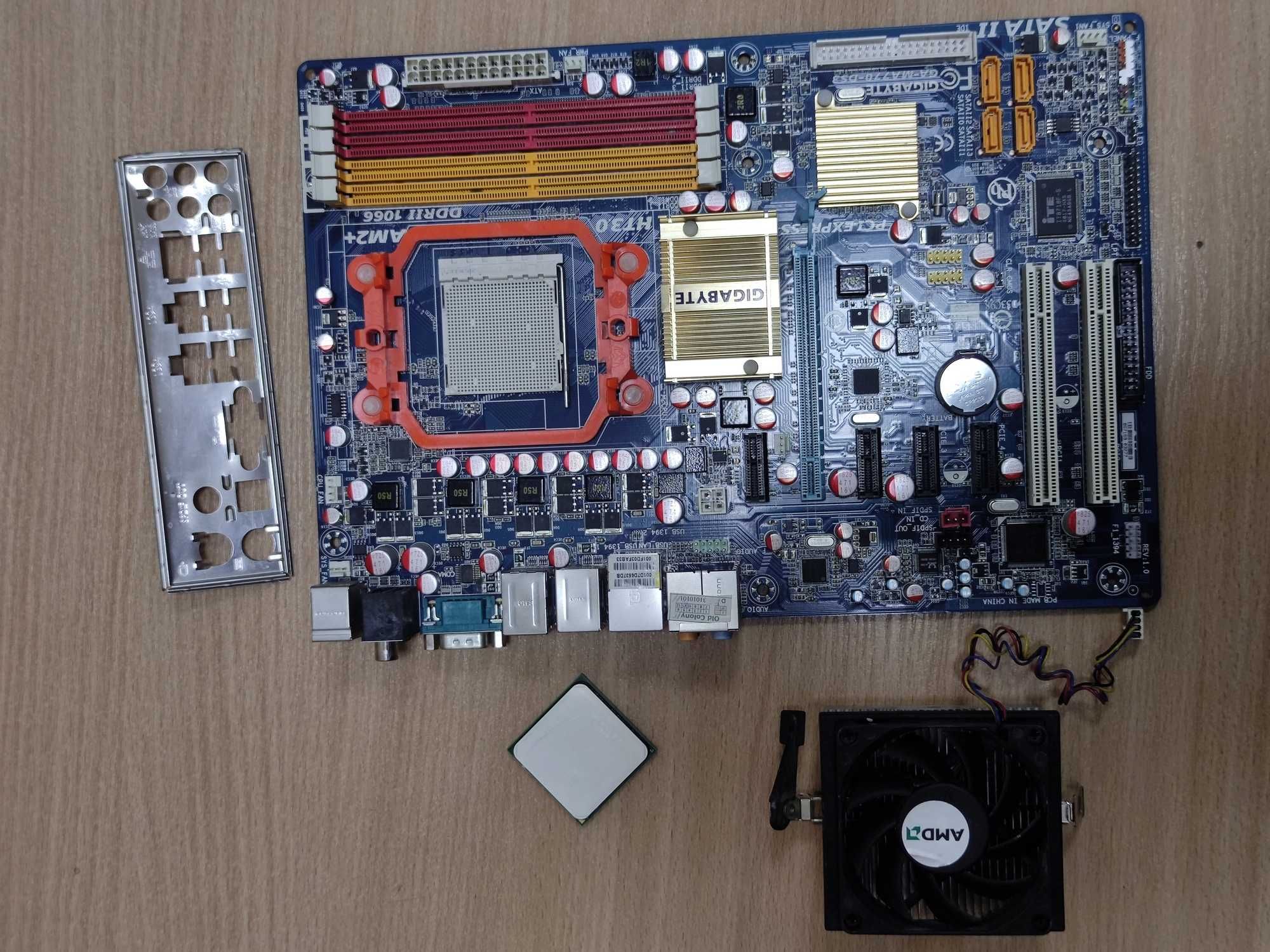 Материнская плата Gigabyte GA-MA770-DS3 + CPU + Cooler