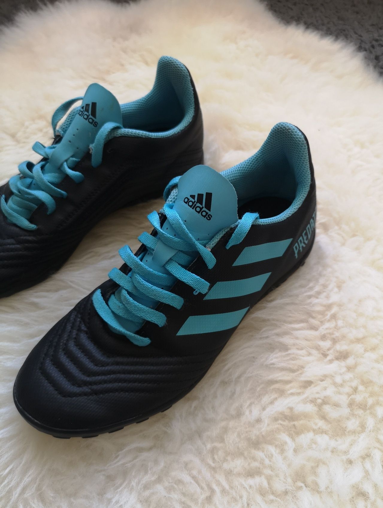 Chłopięce buty piłkarskie | ADIDAS Predator | r. 36