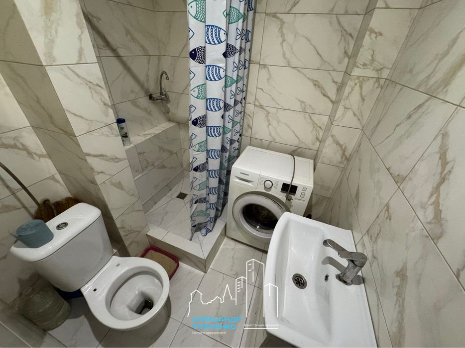 Продам 2-о кімнатну секцію