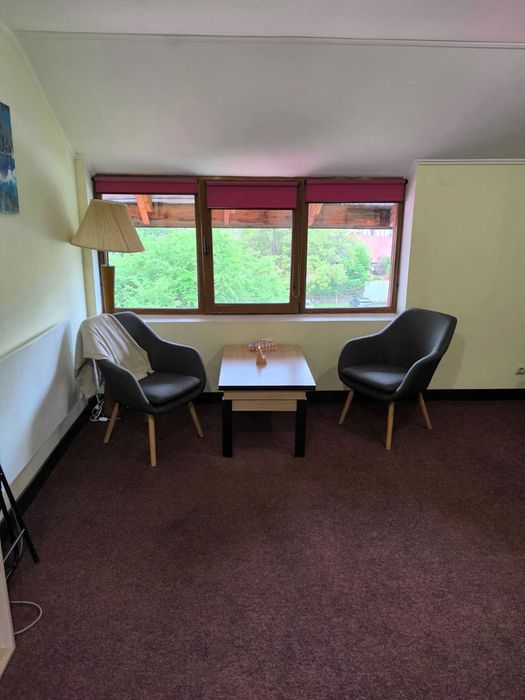 Продається офіс з ремонтом в центрі