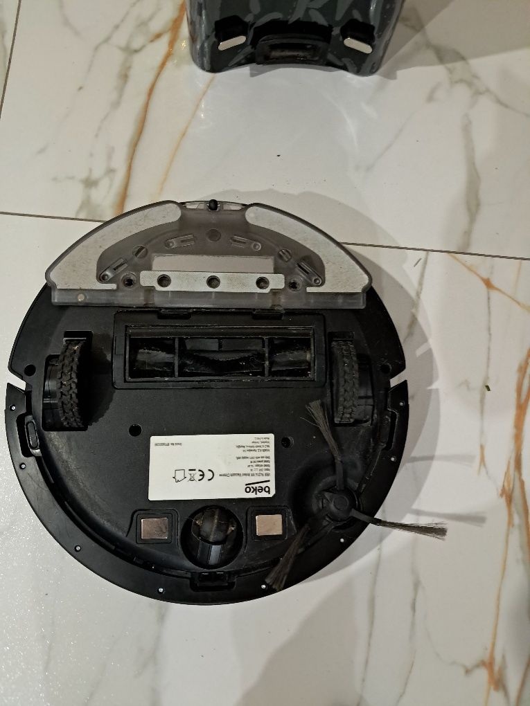 Beko robot sprzatajacy VRR94314VB